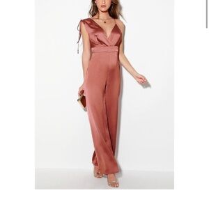 🖤 LULUS BLACK ASYMMETRICAL JUMPSUIT 🖤